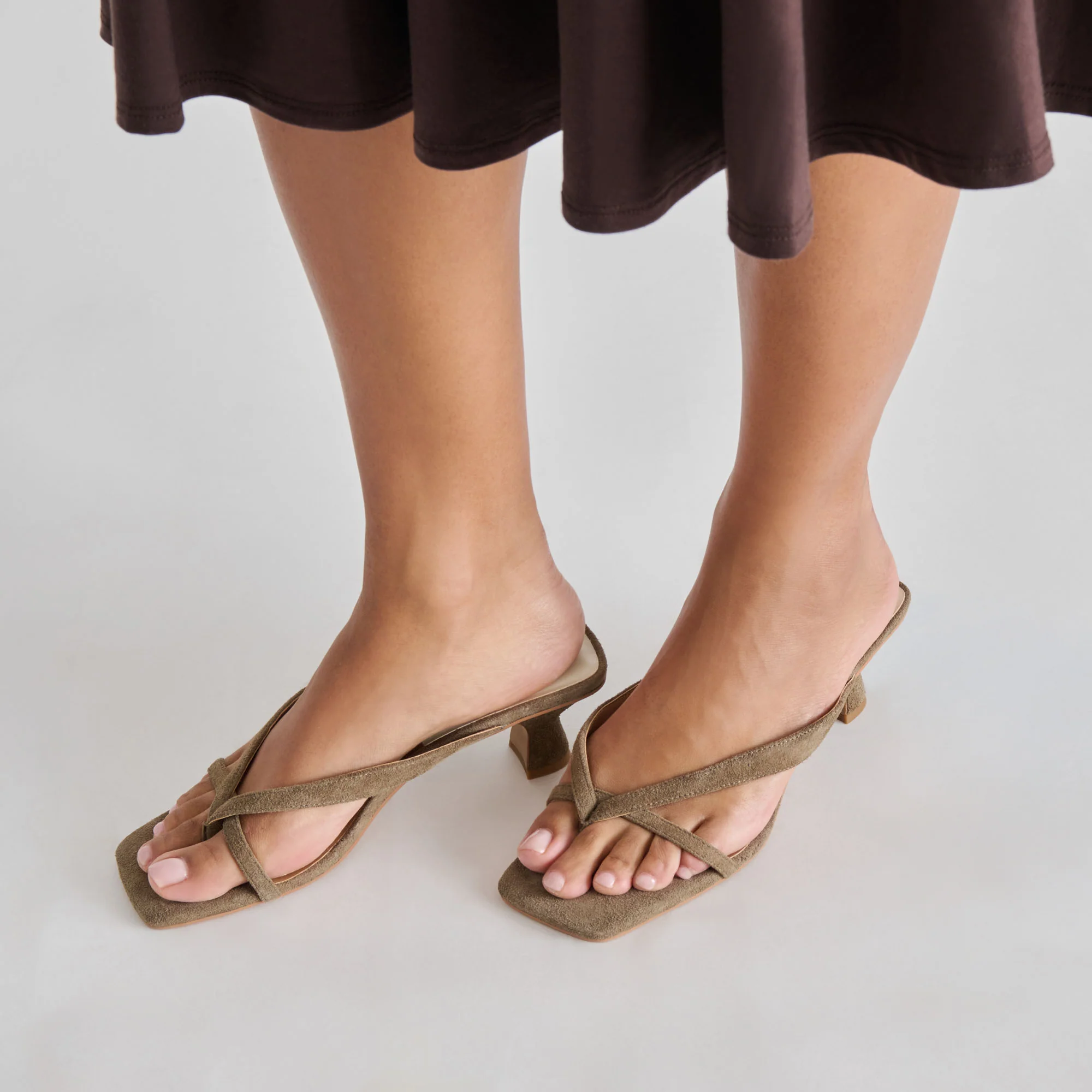 BREVEL HEELS OLIVE SUEDE - Image 6