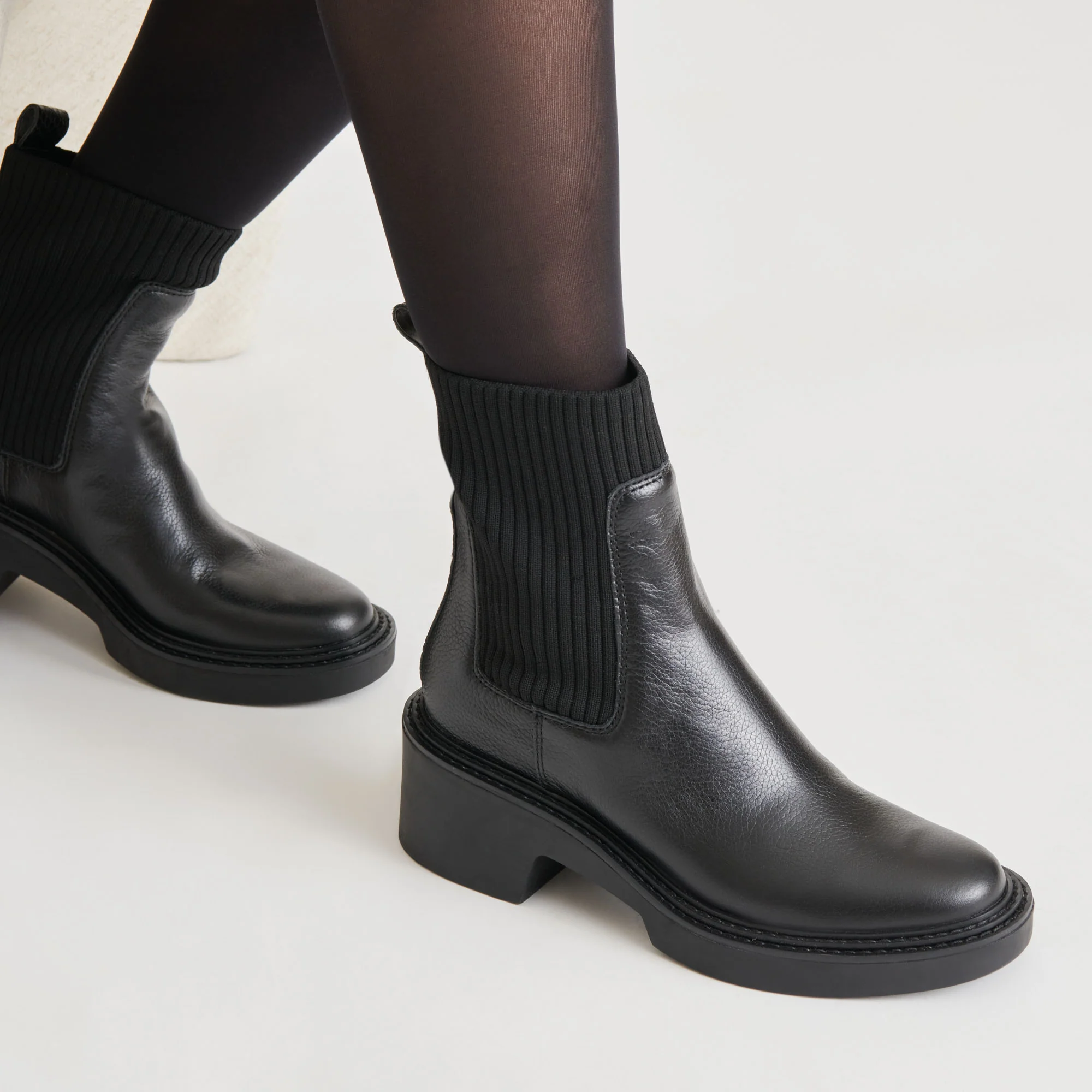 HILORA H2O BOOTS BLACK LEATHER - Image 4